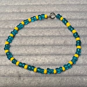 Homemade: Blue & Yellow bracelet